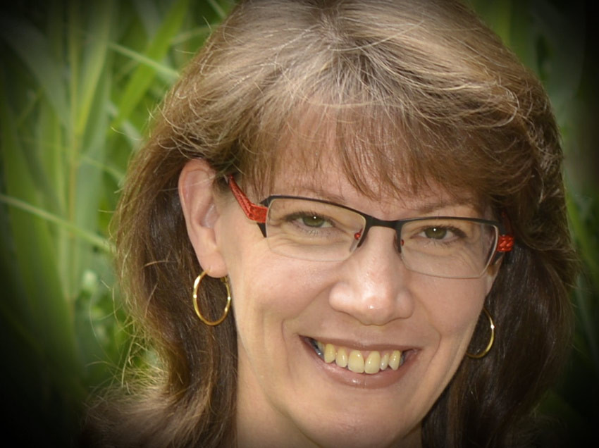 Global Woman Highlight | Elaine Loewen
